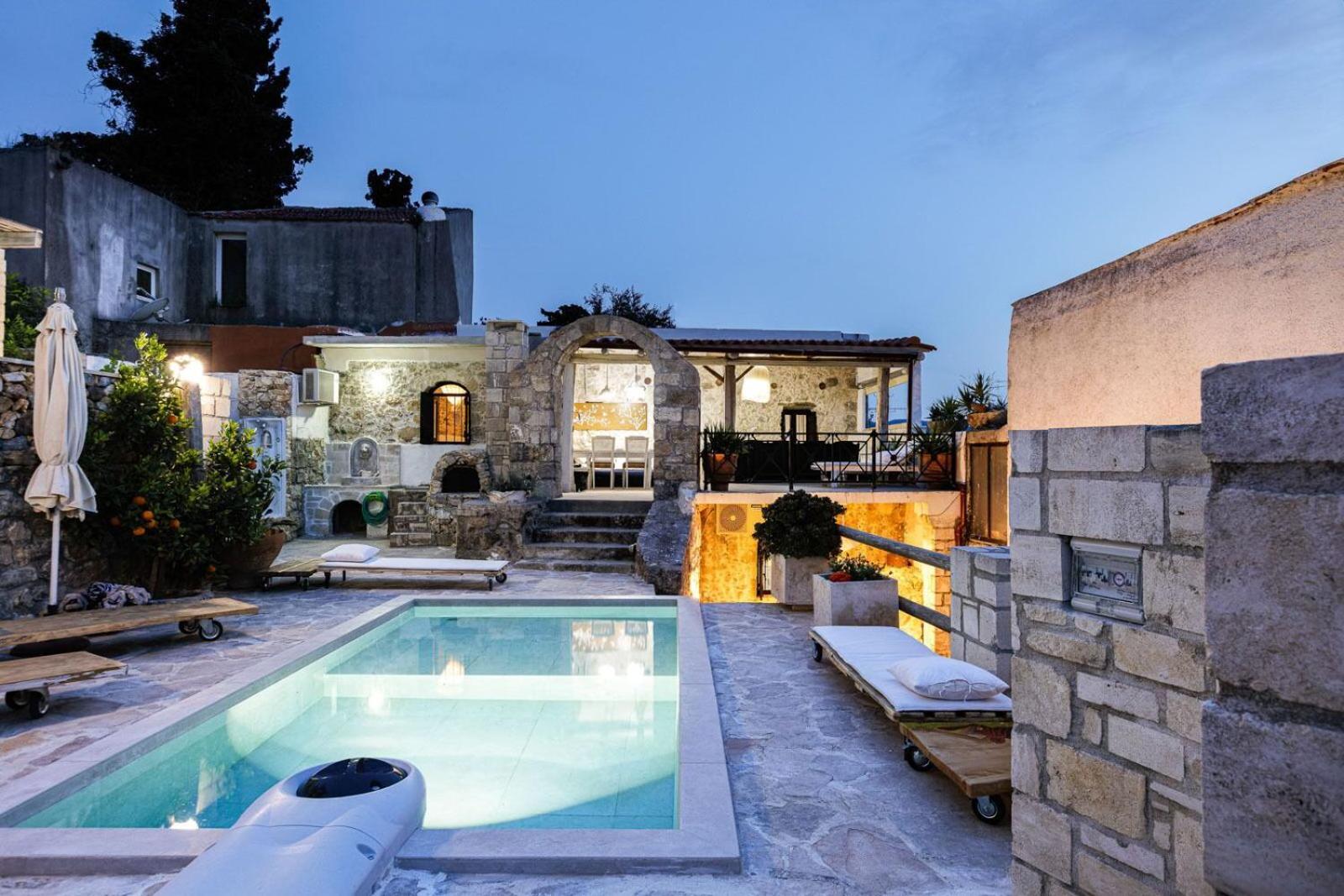 Antonia'S Stonebuilt Mansion With A Private Pool Villa Arméni Kültér fotó